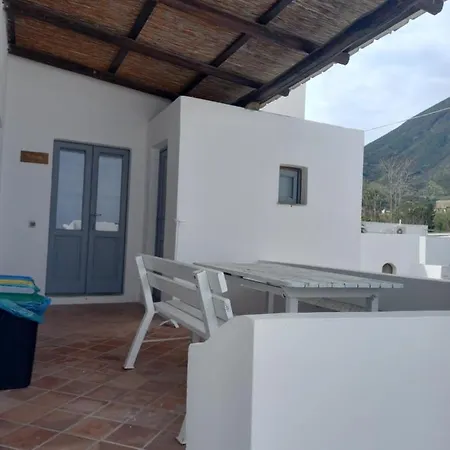 La Casa Di Zeffiro * Malfa (Salina)