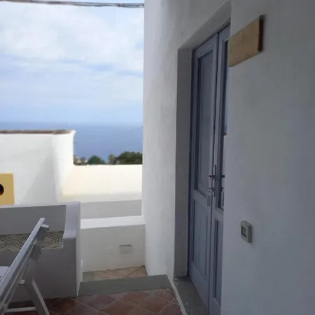 Bed & Breakfast La Casa Di Zeffiro Malfa (Salina)