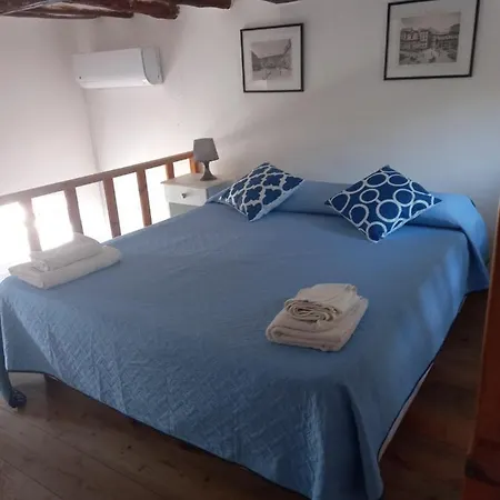 Bed & Breakfast La Casa Di Zeffiro Malfa (Salina)