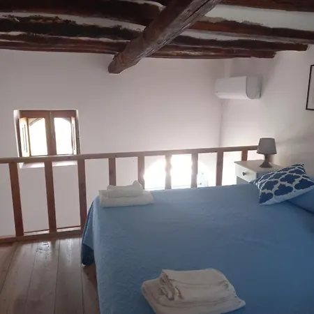 La Casa Di Zeffiro Malfa (Salina)