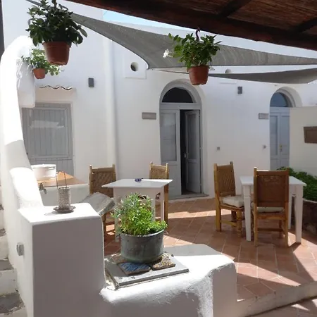 La Casa Di Zeffiro * Malfa (Salina)