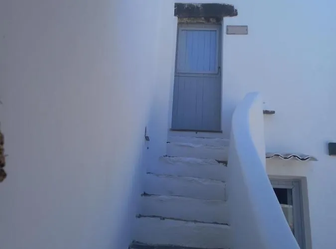 La Casa Di Zeffiro B&B 말파
